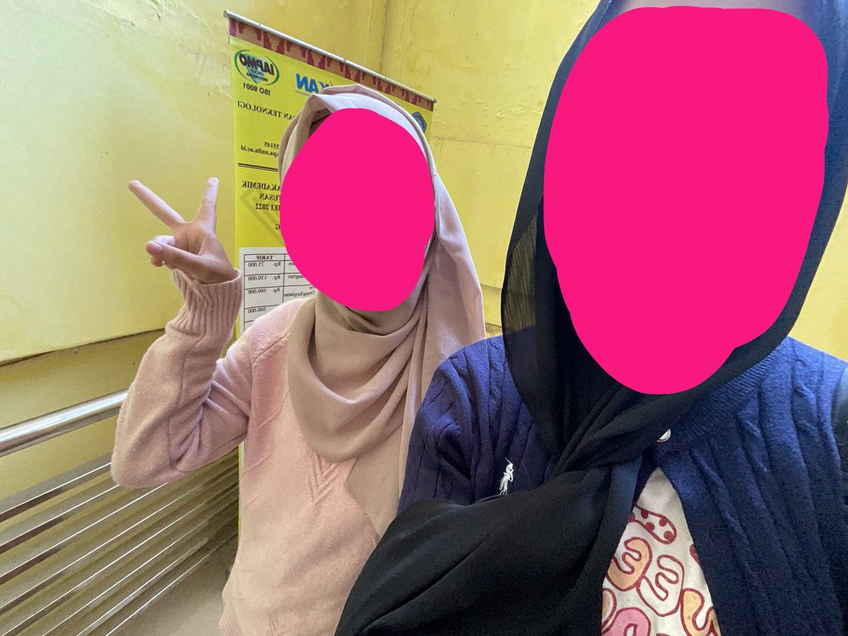 nifar4ngantukZz's tweet image. Hi guys, abis survei dan ngurus berkas. Btw nanti berkasnya dikumpulin pake apa ya? Map kah?