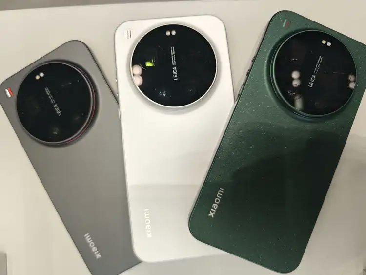 xiaomi_itami's tweet photo. 【Xiaomi 17 Ultra キャンペーン】
只今、Xiaomiストアで
【Xiaomi 17 Ultra】を購入すると
モバイルバッテリーをプレゼント‼️
薄型で使いやすい、マグネットタイプになります😍
ぜひ、この機会をお見逃しなく👏
#おいでよXiaomiStore
#xiaomi
#17Ultra https://t.co/JGQtrh6kPd