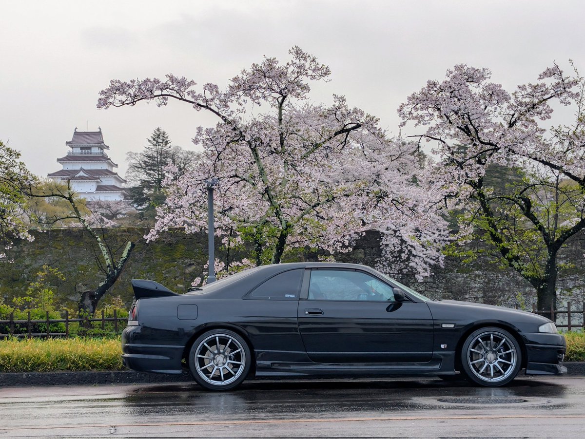toshiya1975_R33's tweet image. #これを見た人は愛車の背景が桜の画像を貼れ
土曜日の会津若松での朝活3
#スカイライン #R33