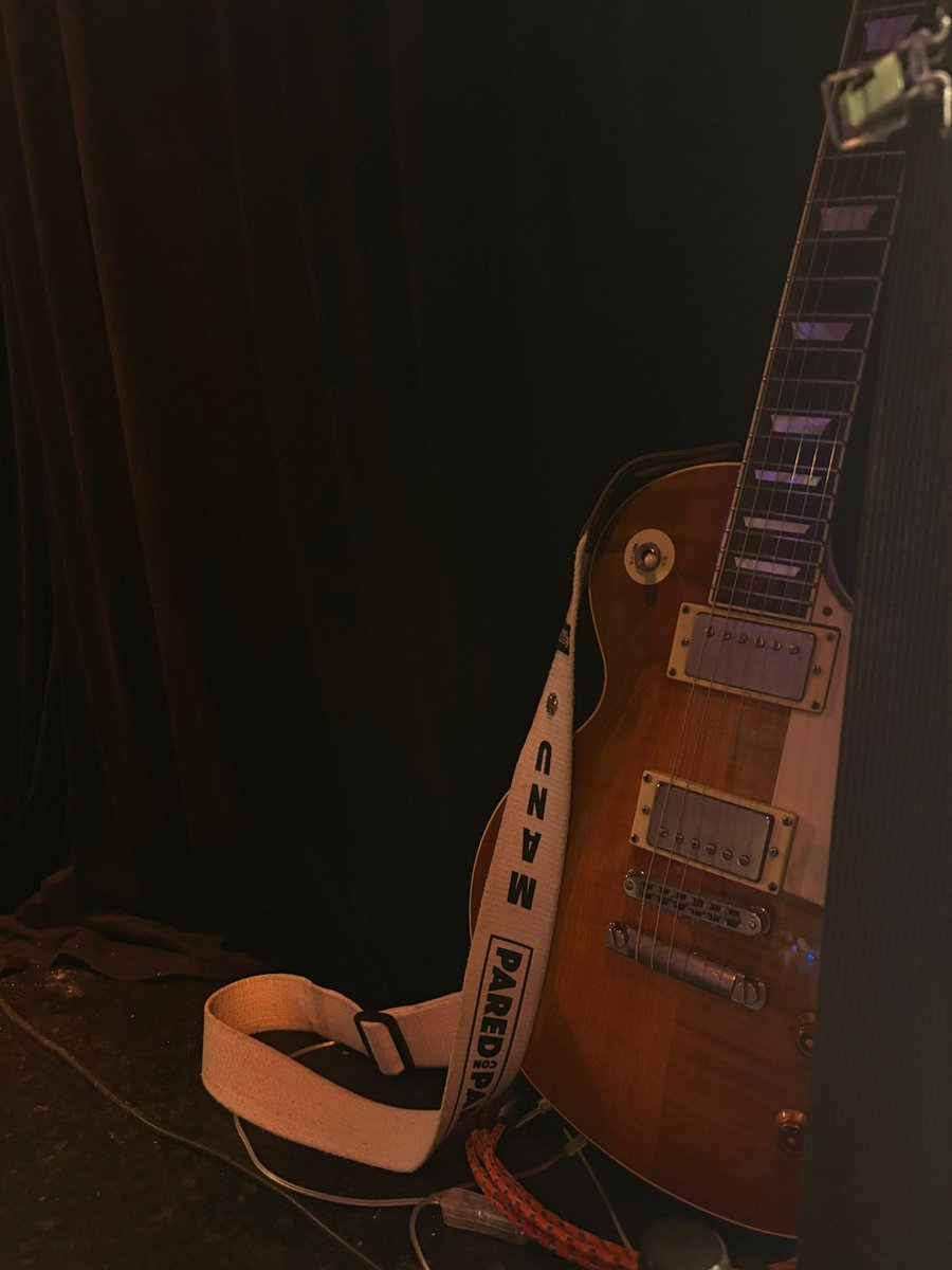 PARED CON PARED. tweet media