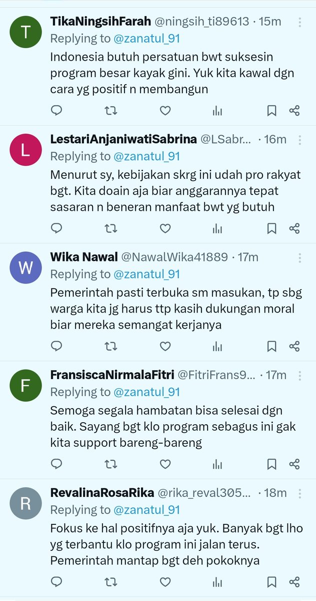 zanatul_91's tweet photo. Sudah mulai humble ngetiknya, cuma ya masih baris berbaris. Temen-temen disini suka ngeledek supaya mereka ga pake hastag, tuh skrg sudah gak pake hastag lagi 😁😁😁 https://t.co/MdpfegO5rl
