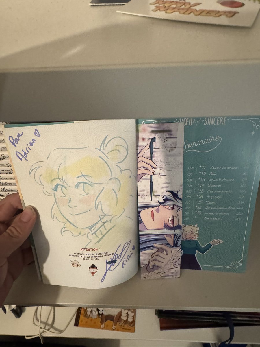 GamersZoria's tweet image. Acquisition et Dédicace du Webtoon Mon veux le plus sincère de l'artiste Kiri a la #geekfest 
J'ai adoré le webtoon, il es en 7 tomes, attention tout de même le webtoon parle de sujet dur a certain moment