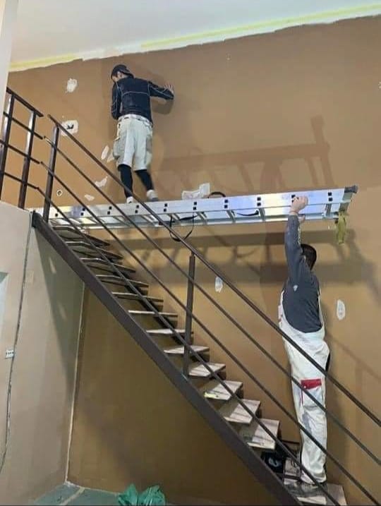 DecoratorsU's tweet image. Where there’s a will…

#decorator #balance #dangerous