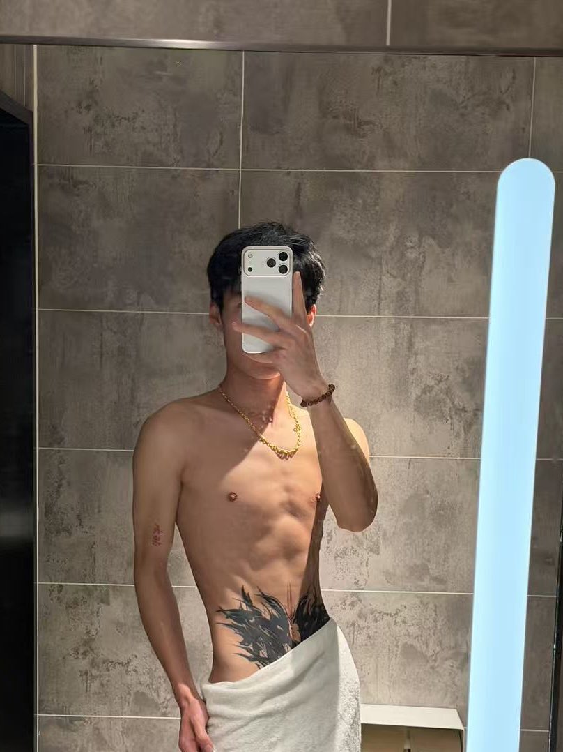 江暮七久 tweet media