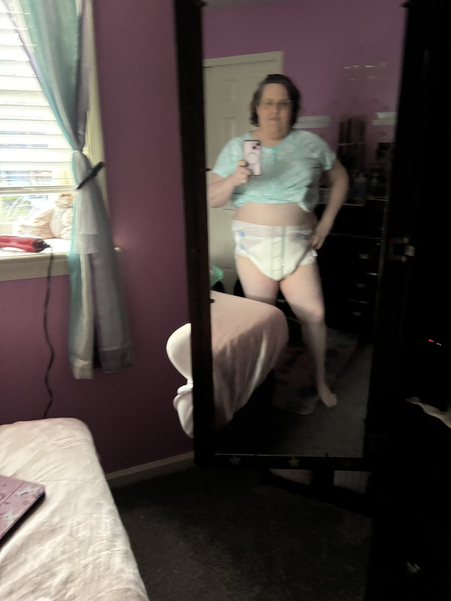 MainEvent030's tweet photo. Another night for the little princess https://t.co/REsfBb5Grs