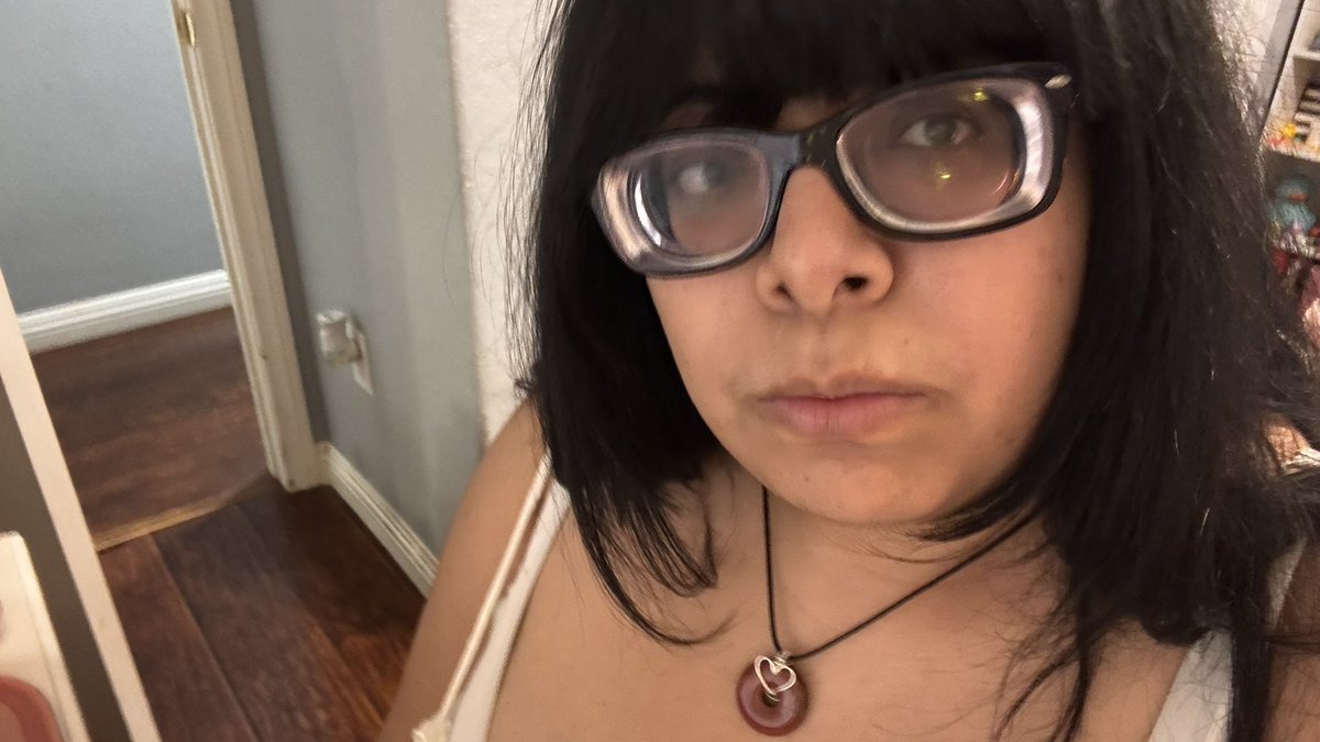 lesbianbeatle's tweet image. me + my fav beatle