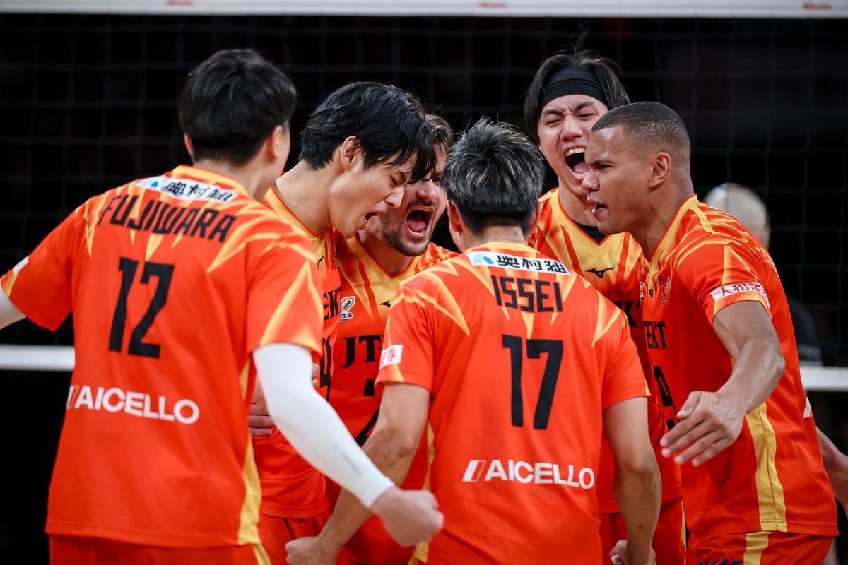 JTEKTSTINGS's tweet image. 📸PHOTO GALLERY📸

📅4/12(日)13:35～
🆚 #ウルフドッグス名古屋
🚩エントリオ

#藤中謙也 選手
#出水充希 選手
#荒木琢真 選手
 
CHECK MORE👀
jtekt-stings.jp/match/020403/
 
#ジェイテクトSTINGS愛知
#大同生命SVリーグ