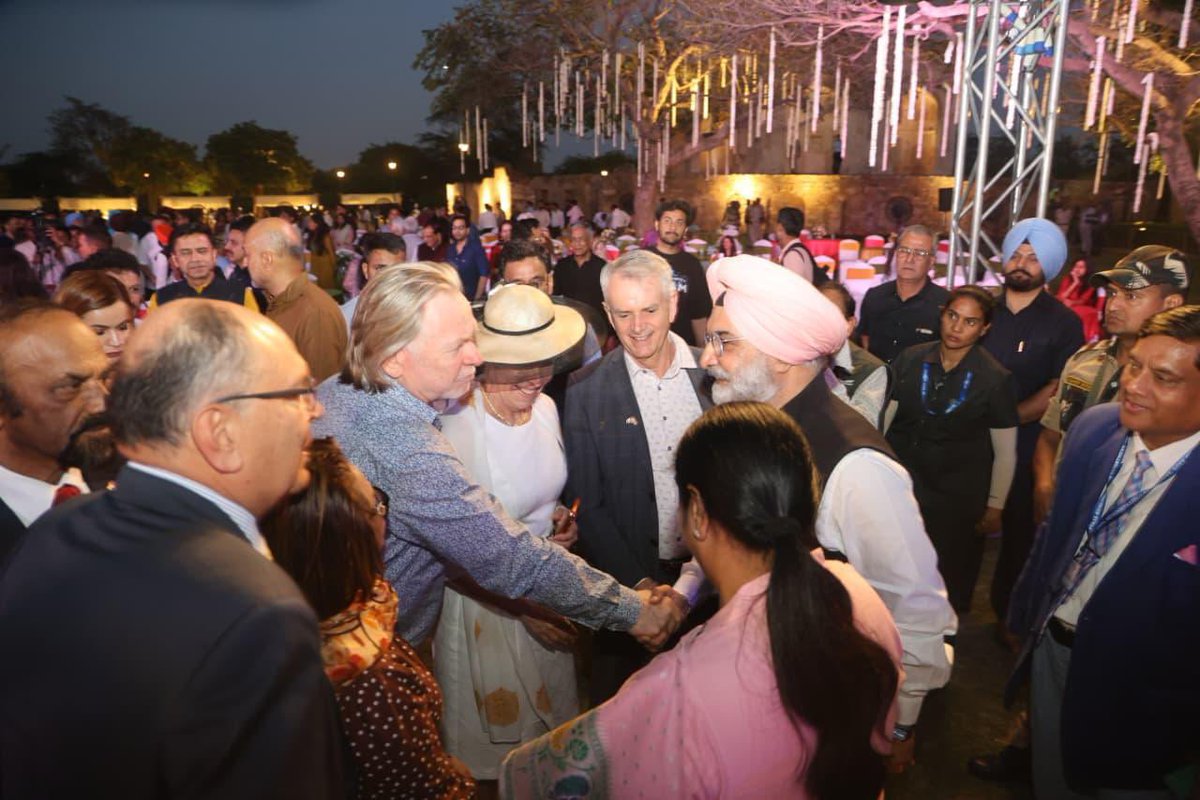 LG Delhi tweet media