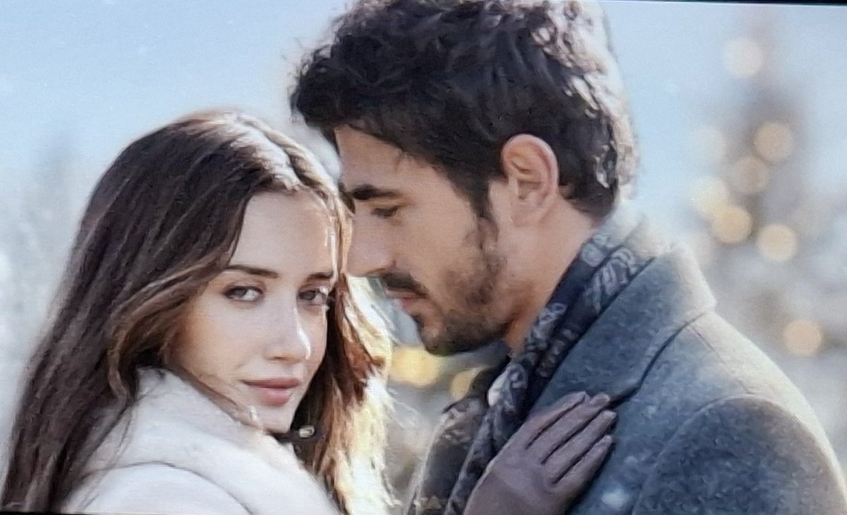 We got new spoiler maybe Ep 100 we are getting this snow scene. 
Look at emin wearing his own LV 🧣 both of them wearing their own clothes😭 I'm sure this is from Snow Epis🥹🩷I'm so excited #arafta