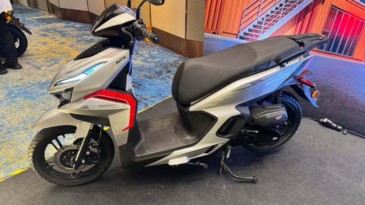 Aveta terus memperkukuh penawaran dalam segmen skuter kompak dengan pelancaran model terbaharu, Aveta Serra 125, yang kini ditawarkan pada harga mampu milik RM5,088 (tanpa insuran dan road tax).

Direka khusus untuk kegunaan harian di bandar, Serra 125 t… instagr.am/p/DXDelVOEb5k/