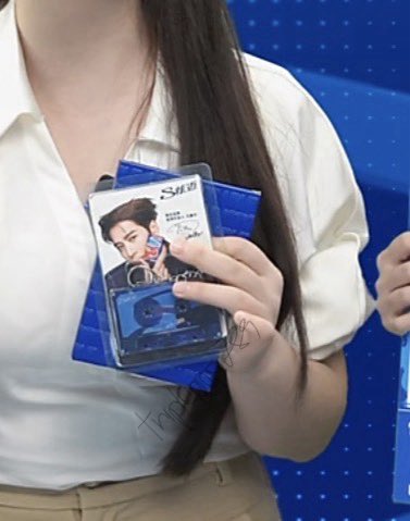 พรีจีน สนใจเดม/ไลน์ ของแท้งับ😉 tweet media