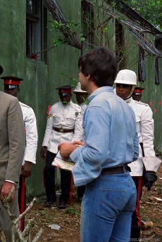 nickrlo's tweet image. The way you could immediately tell who this is just by that ass #ho