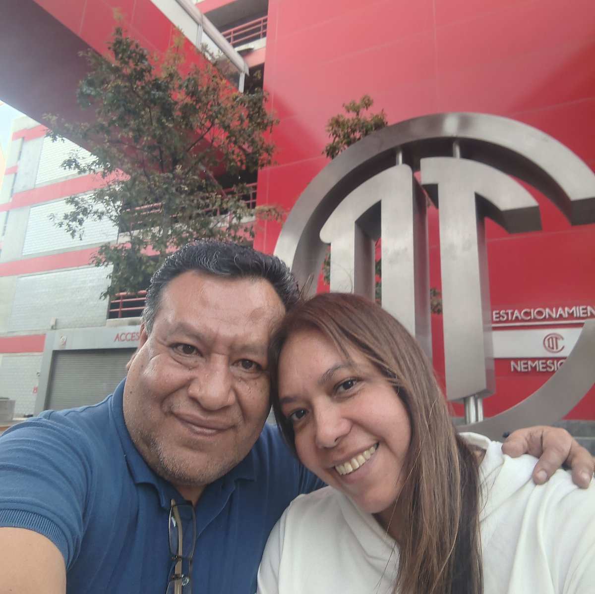 tabet43's tweet photo. @TUDNMEX #ElMejorFutEnTUDN Vamos Rojos. Saludos Marquiño y Raulito https://t.co/0w53XIeRcf