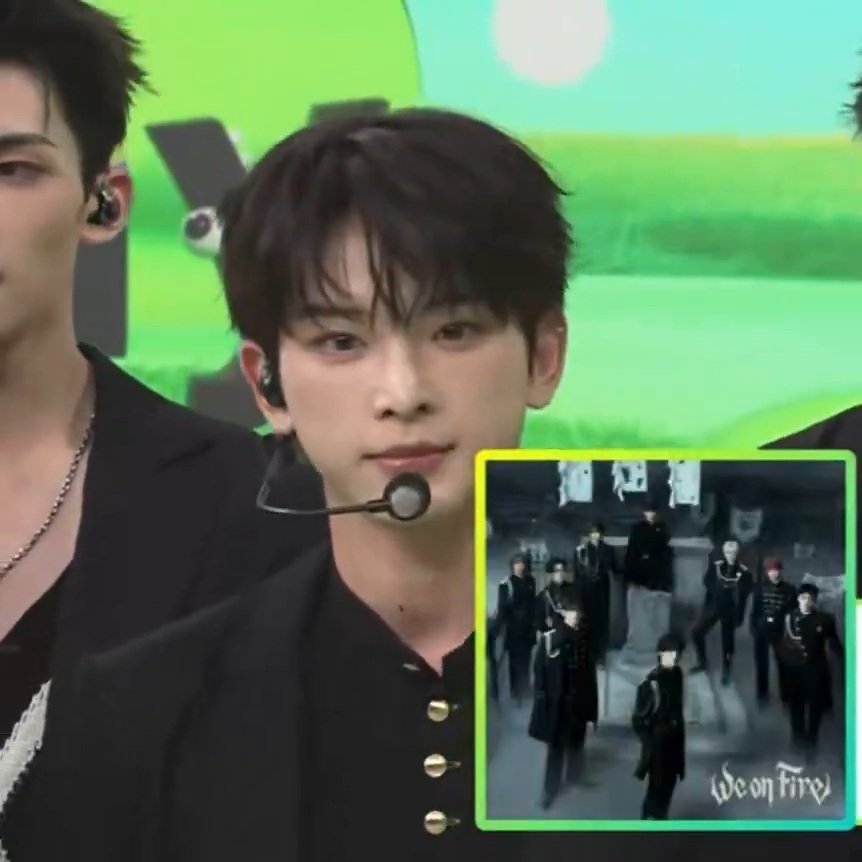 아니이사람잘생김수준이말이안됨....
악귀도이얼굴보면바로구마되죠....