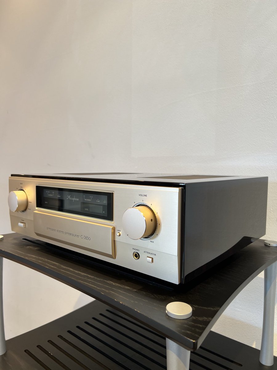 nodayasendai's tweet photo. 【USED入荷情報🎶】
Accuphase
C-2450 / C-3850
2機種が入荷しました✨
どちらも中古品・1点限りです🤗
📍気になる方は
NODAYA仙台店までお気軽にお問い合わせください。
#アキュフェーズ #Accuphase #中古 #中古オーディオ #プリアンプ #C2450 #C3850 #NODAYA仙台店 #ハイエンドオーディオ https://t.co/ewayFU9Aut
