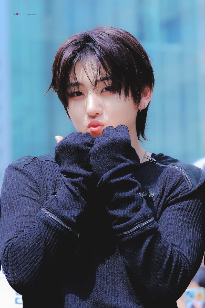 ⌁ ｝- ❥ - ＞ tweet media