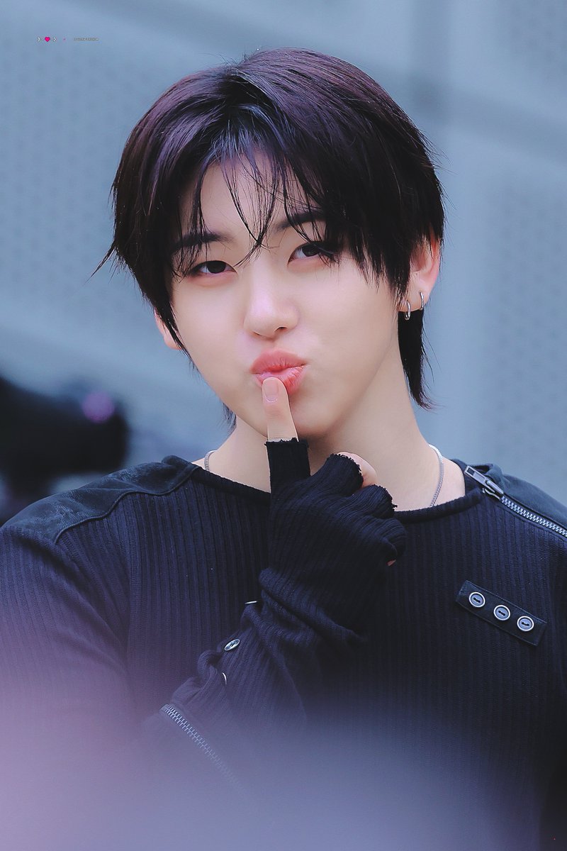 ⌁ ｝- ❥ - ＞ tweet media