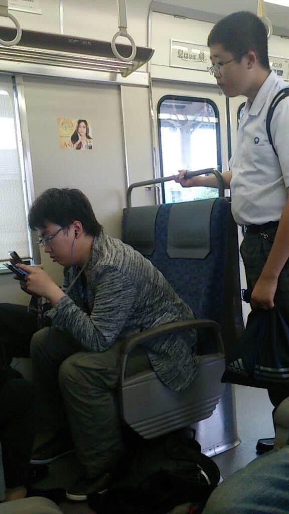 데킨꿈나무 tweet media