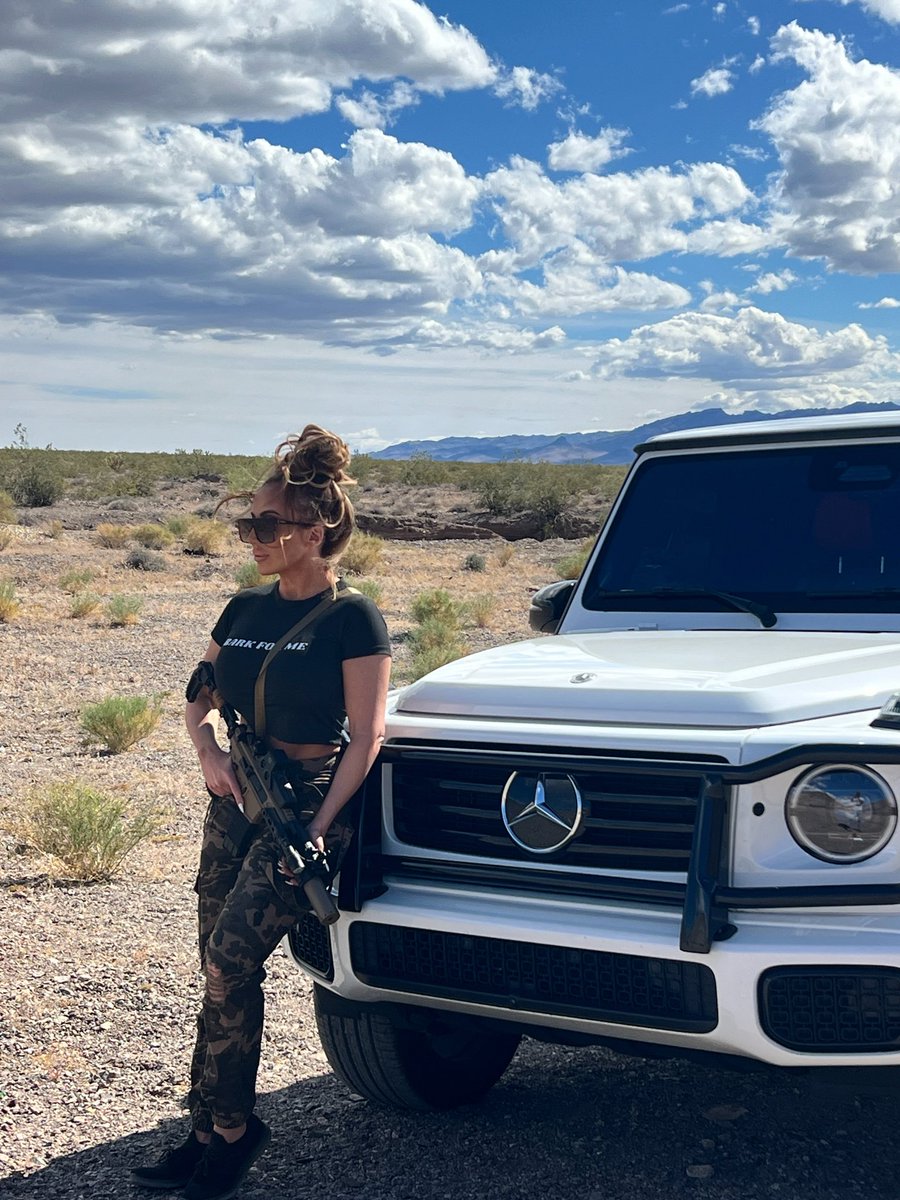 RICHELLE RYAN tweet media