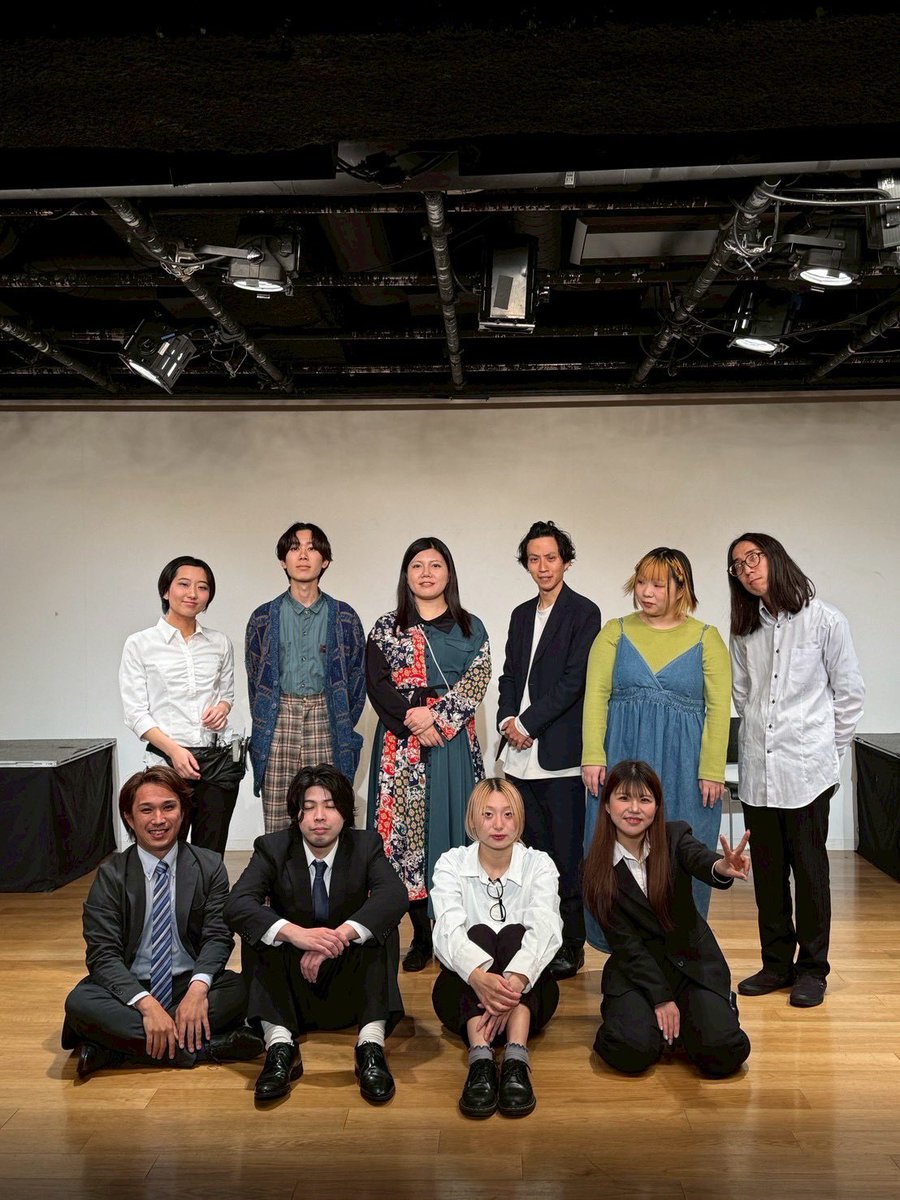 iru_muu's tweet photo. 劇団あまりもの第21回公演
「暗闇から、こんにちは」
無事に全公演終演致しました🍀*゜

ご来場頂いた皆様ありがとうございました♡気付かないだけであなたの近くにも知的生命体がいるのかもしれませんね､､､

 #あまりもの 
 #暗闇からこんにちは https://t.co/XWCUF7sXHY