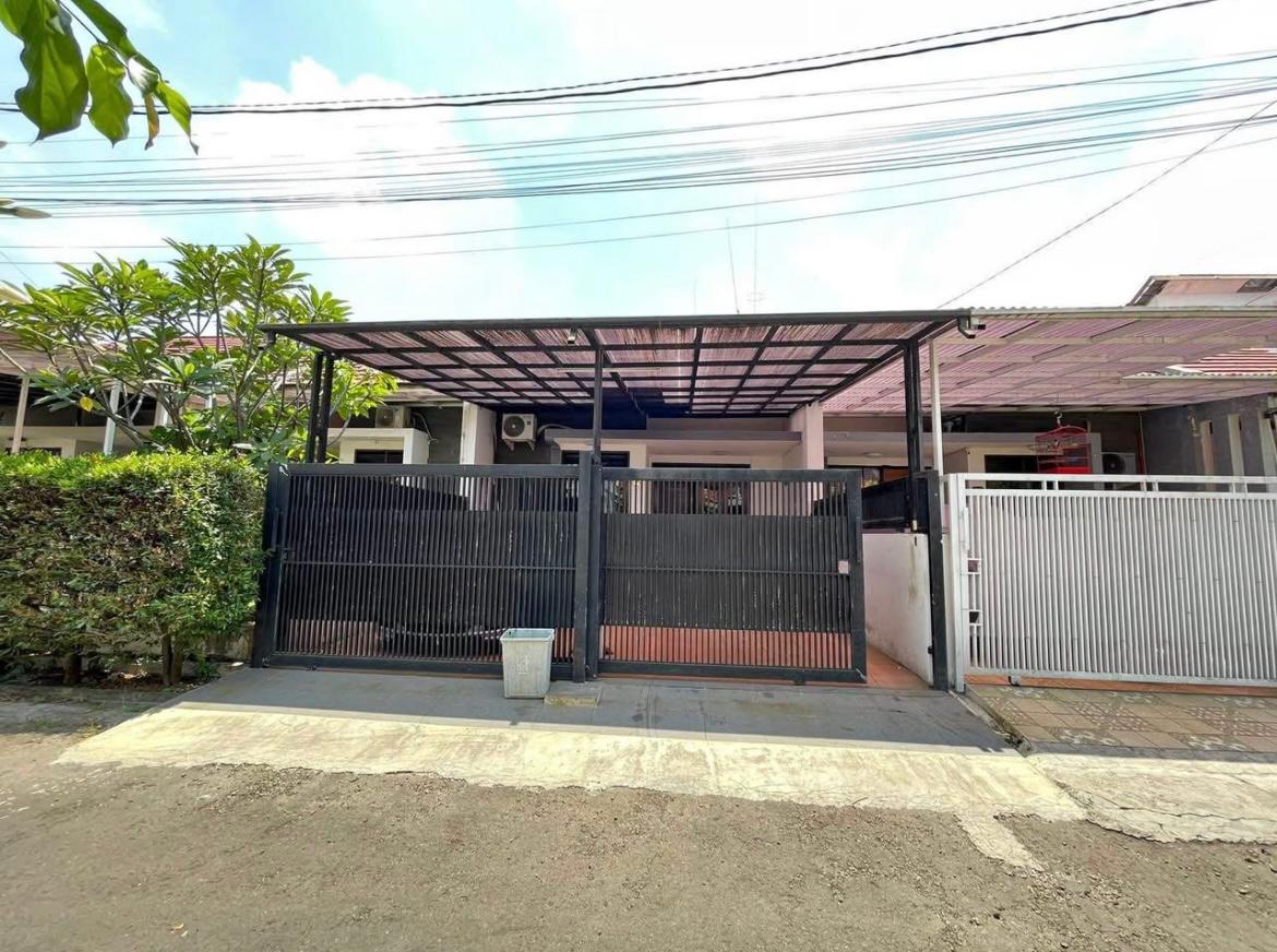 AdjieRealty's tweet photo. Dijual rumah homey dalam komplek, lokasi strategis dekat dengan jalan Jakarta dan Kiara Artha, lingkungan nyaman dan aman.

Luas Tanah 108 m2
Luas Bangunan 50 m2
Kamar Tidur 3
Kamar Mandi 2
2 Carports

IDR 1.6 M

📍 Antapani Kota Bandung https://t.co/vQZecOcN2y