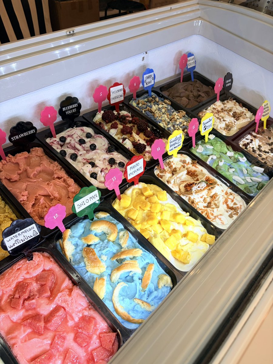 Bluemocca tweet media