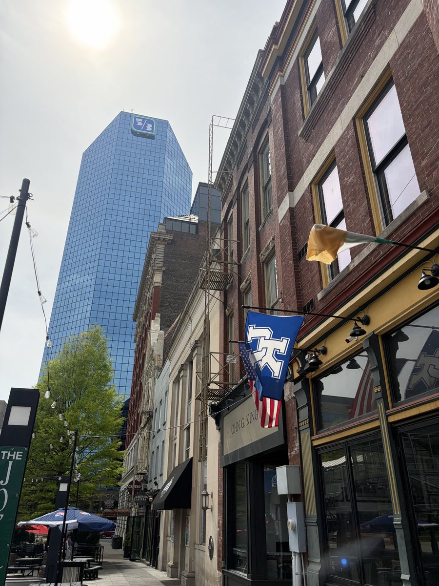 O_Enkhtaivan's tweet image. #Lexington #Kentucky Second largest city in Kentucky. Capital of Horse Breeding Industry.  

Кентакки мужийн хоёр дахь том хот болох Лексингтон руу хийсэн авто аялал.