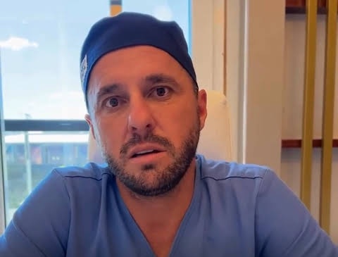 Não é o Léo Lins tweet media