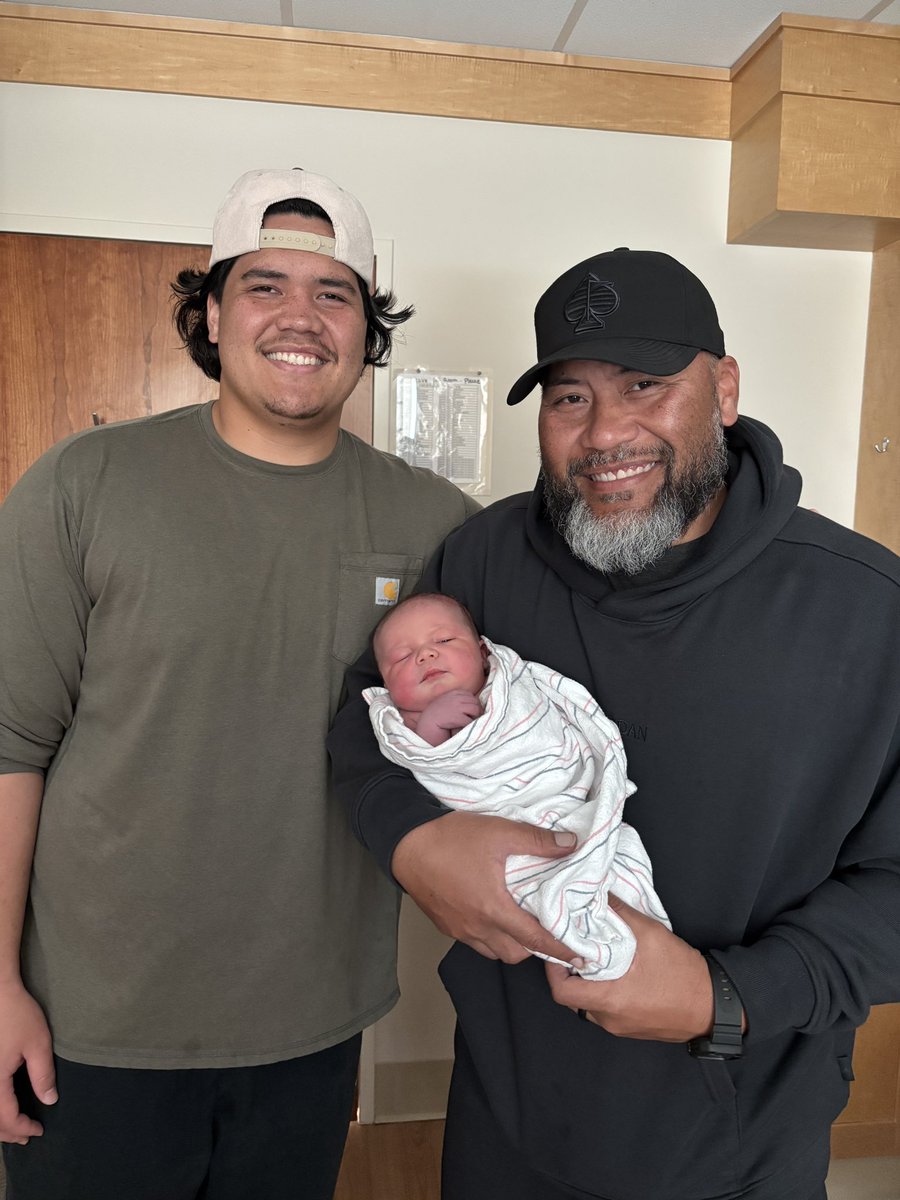 Tony Tuioti tweet media