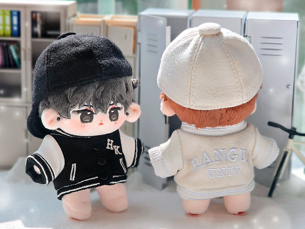 오랫동안 기다려주신 과잠이
4/17 OPEN 됩니다! 

마이캠퍼스 시리즈 (블랙/아이보리)
한국대 10cm 과잠 + 모자 

✨다양한 색상이 나올 예정이나, 다음 판매시에는 이전 컬러들을 함께 판매하지 않습니다. 블랙/아이보리는 이번에 구입해주세요!