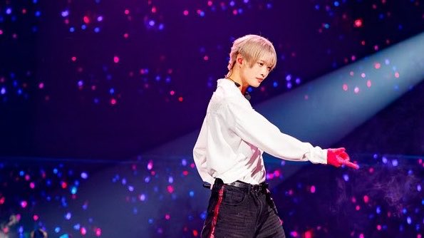 らーら tweet media