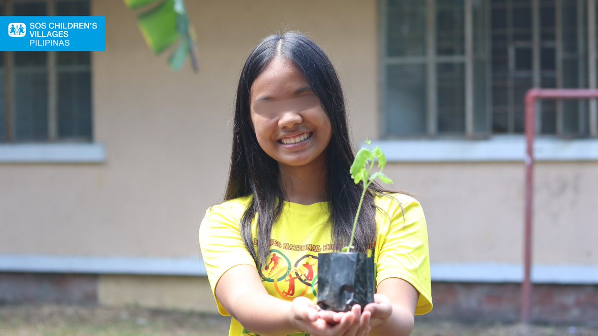 sospilipinas's tweet image. At @sospilipinas, children and youth learn to care for the environment and use resources responsibly. Through hands-on activities, they build sustainable habits that help protect our planet for future generations. #SOSPilipinas #Give | #Hope | #Chance #EarthMonth