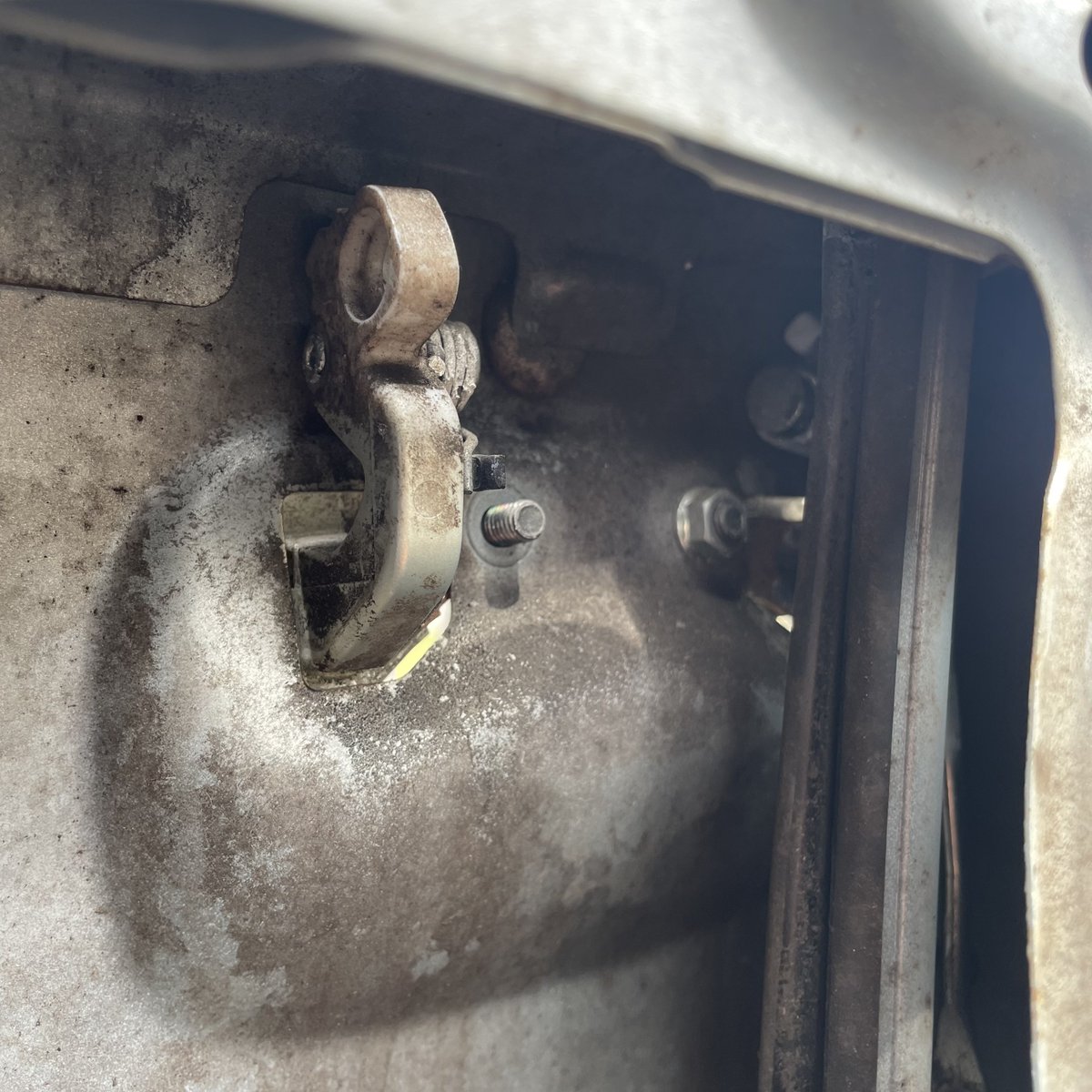 ともつ tweet media