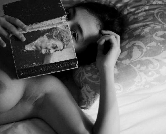 أَحمَر و أسْود tweet media