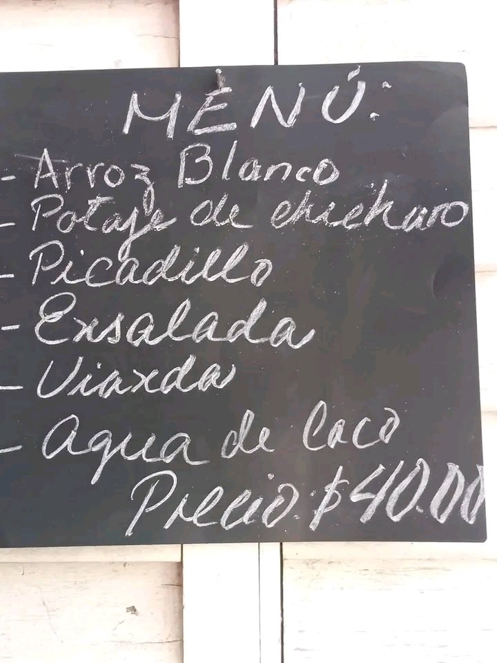 #ProvinciaGranma. En Los Pajales #MunicipioGuisa comenzó a prestar servicios un nuevo Hogar de Alimentación Comunitaria. #EstaEsLaRevolución. <a href="/PartidoPCC/">Partido Comunista de Cuba</a> <a href="/AsambleaCuba/">Asamblea Nacional Cuba</a> <a href="/PresidenciaCuba/">Presidencia Cuba 🇨🇺</a> <a href="/GobiernoCuba/">Gobierno Cuba 🇨🇺</a> <a href="/GobiernoGranma/">GobiernoGranma</a> <a href="/BarceloOrt92635/">Yudelkis Ortiz Barceló</a> <a href="/EduardoLopezL65/">Eduardo López Leyva</a> <a href="/InesMChapman/">Inés María Chapman Waugh</a>