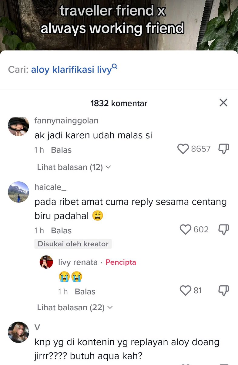 kamarlintang's tweet image. Livy Renata lagi disorot gara2 pamer beberapa DM dari Aloy member AAA Clan,

Livy posting beberapa fotonya yg dikomentari Aloy seperti, "bagus banget anjg lah, seru bgt sih anjg jalan2 terus, seru sekali hidupmuuuuuu."

Livy pun nulis caption, "HAHAH moga2 ktmu bang aloy pas uda