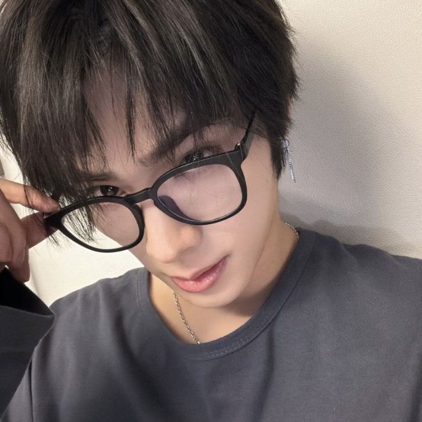 leelo ☆ tweet media