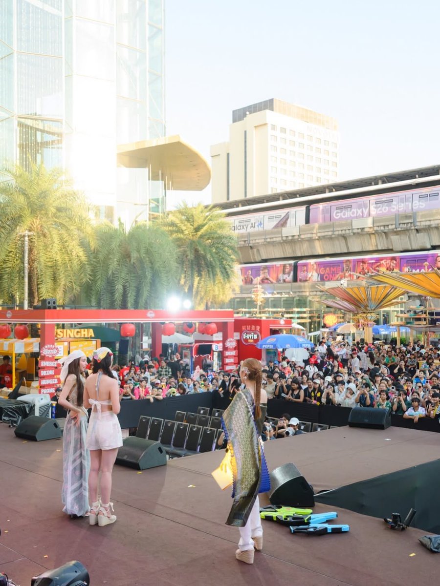 trend_enjoyjune's tweet image. มีเอนจอยจูนที่ไหน ก็มีเราที่นั้น พร้อมซัพพอร์ตเต็มระบบฝุดๆค้าบบ 🥰🫶🏻

ENJOYJUNE SUMMER AT SIAM PARAGON
#SiamParagonSummerBeats2026xEnjoyJune