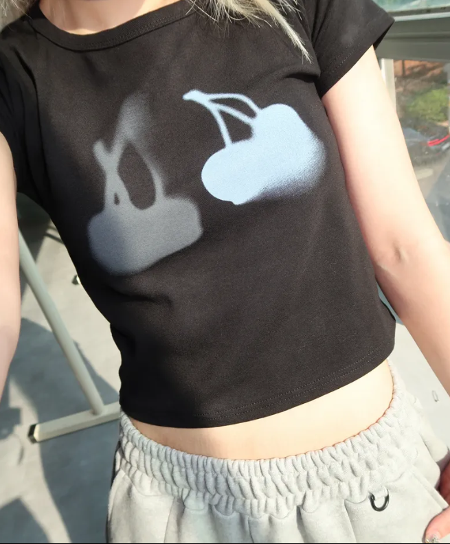 chicks_kr's tweet image. ⋆｡˚ 월요병 치료해드릴게요 ⋆｡˚ 
#팔로우 #RT #댓글이벤트 #맘찍

체리블룸 크롭 슬림핏 반팔
입고싶은 컬러 댓글에 쓰기!
𖤐4월 16일 댓글 추첨𖤐
musinsa.com/search/goods?k…