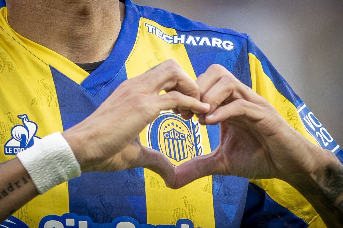 Pueden haber miles de quilombos, pero tenemos este corazón, este bendito corazón.

Las manos en el fuego. Fe Ciega.