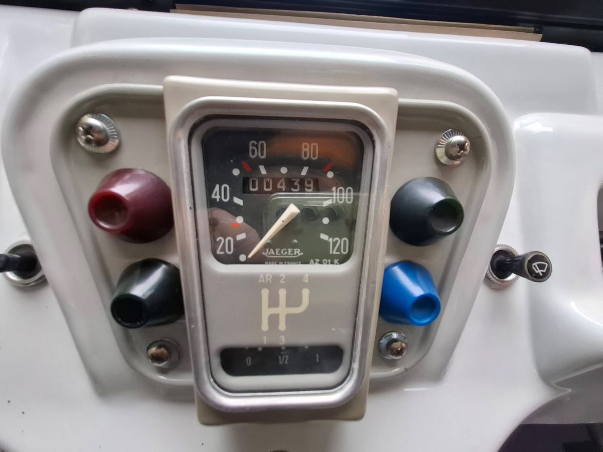 Nicolas ne pouvait plus payer, il est donc parti tweet media