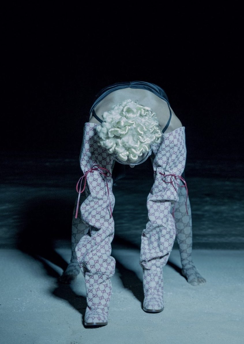 solange hourly tweet media