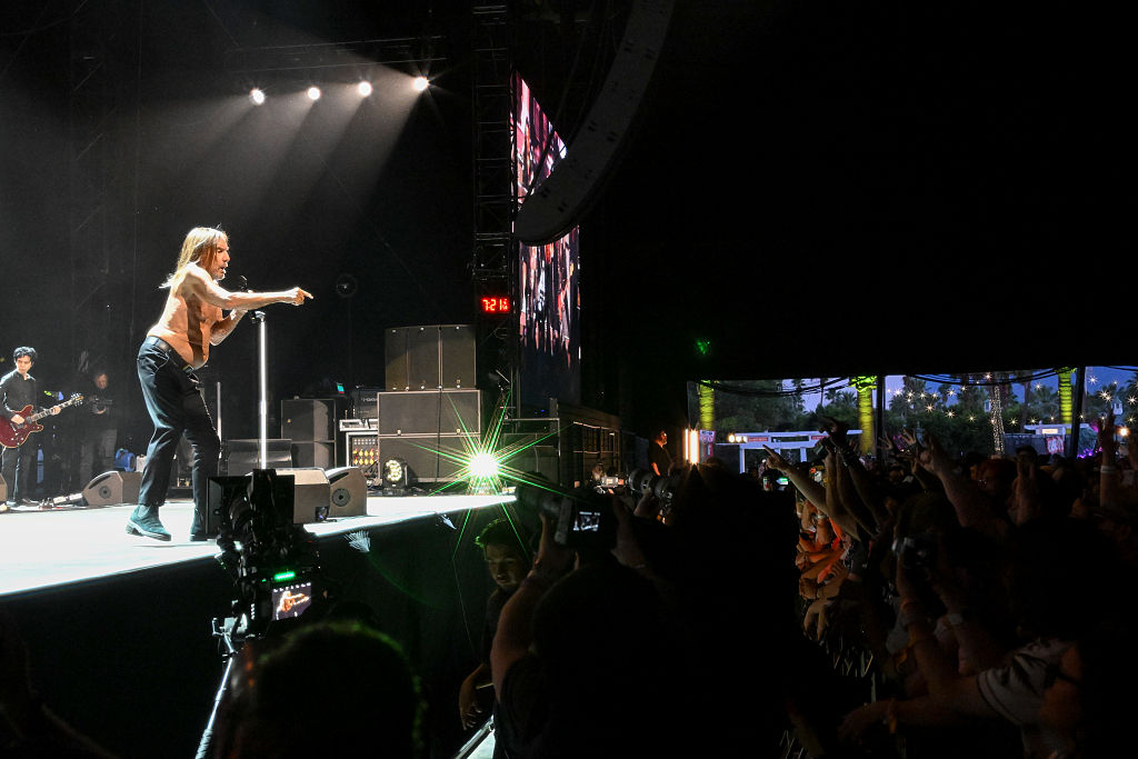 The World Famous KROQ tweet media