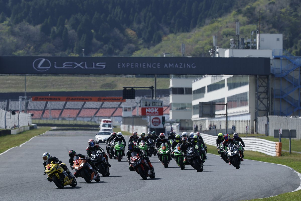 Kawasaki_JPN's tweet image. Ninja Team Green Cupオートポリス
エントリー受付中！

レース初心者・未経験者向けの
Ninja ZX-25Rワンメイクレースです。

締切は4/19（日）まで
あなたの挑戦をお待ちしています！

#カワサキ #ZX25R