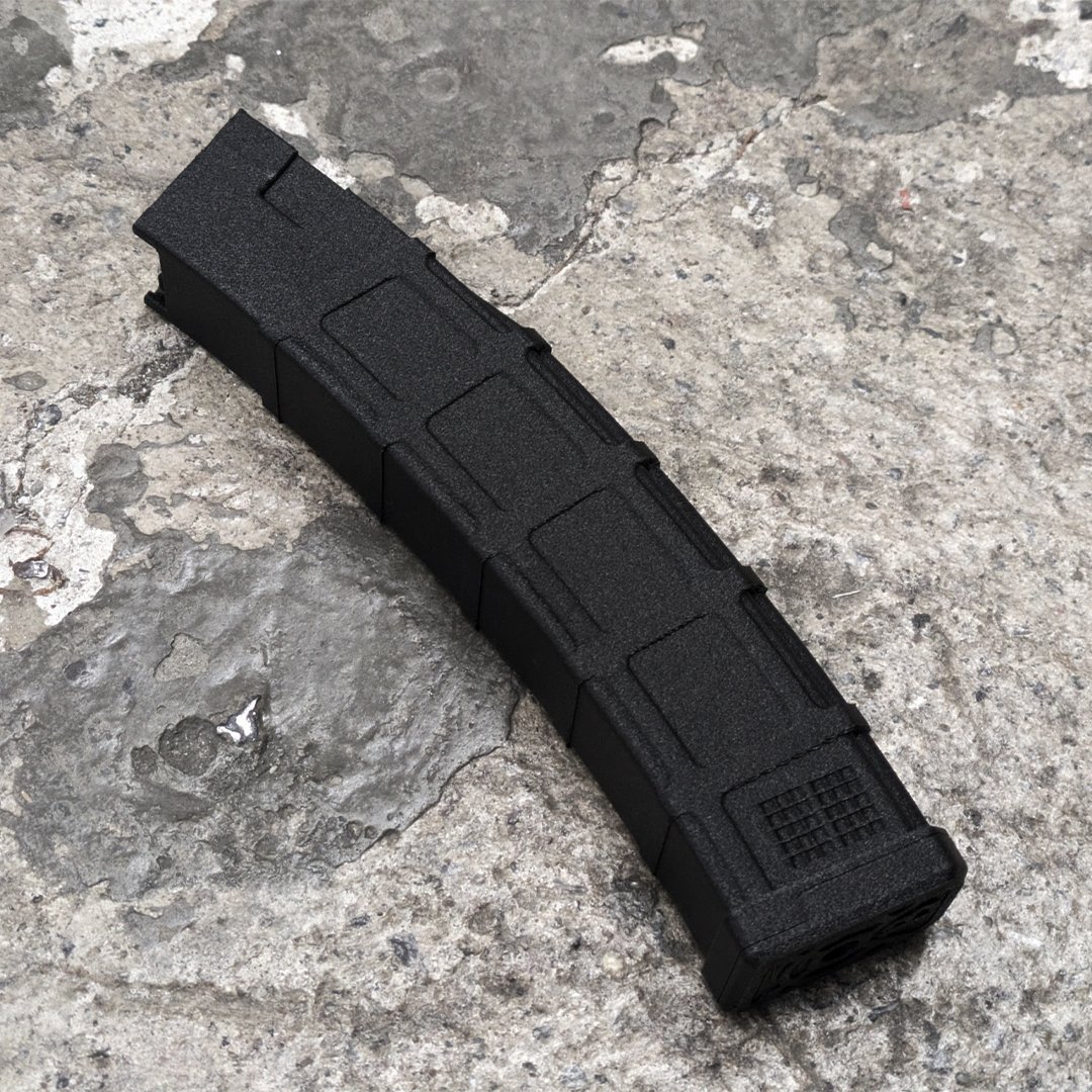 MAKOTOishiyama's tweet image. めっちゃ丈夫な素材を使って3Dプリンタで 次世代MP5のマガジンの外装パーツを作ってます！

MP5のマガジンを現代風にアップデートしますよ！

▼商品ページはコチラ the13lack.official.ec/items/136998091