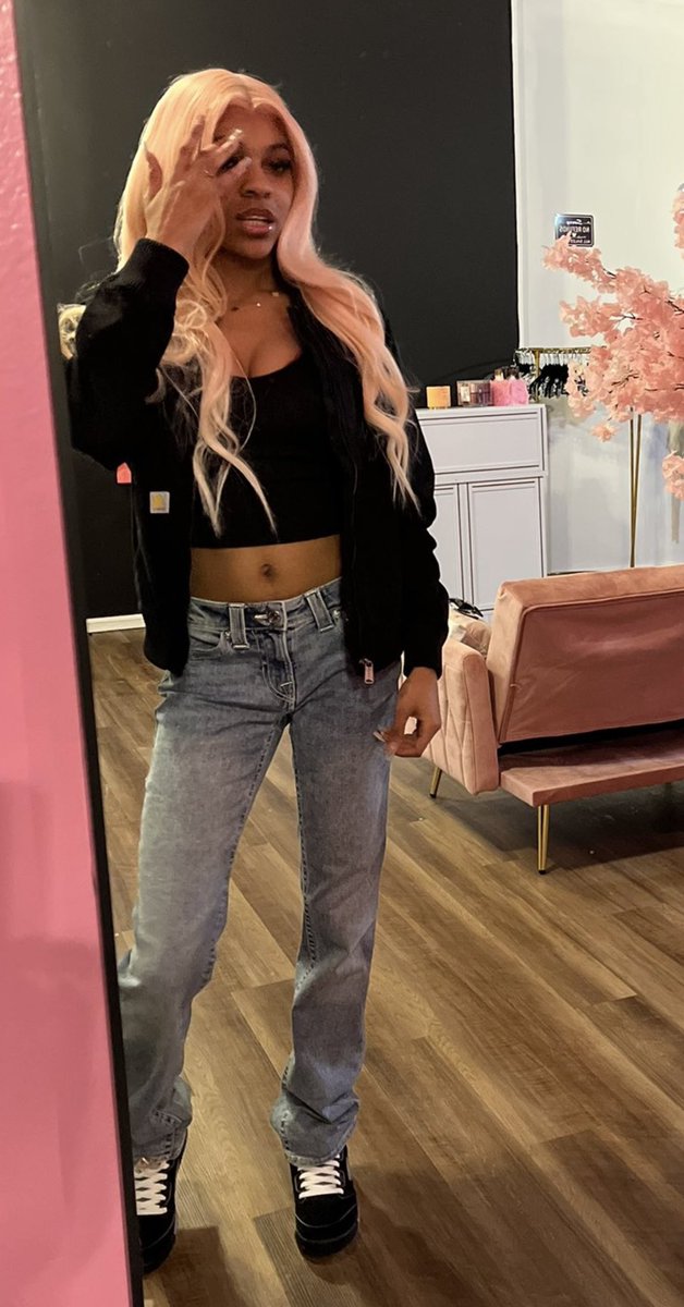 👹👹 tweet media