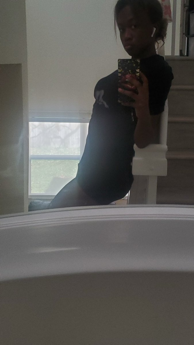 Queen Gigi👑 tweet media