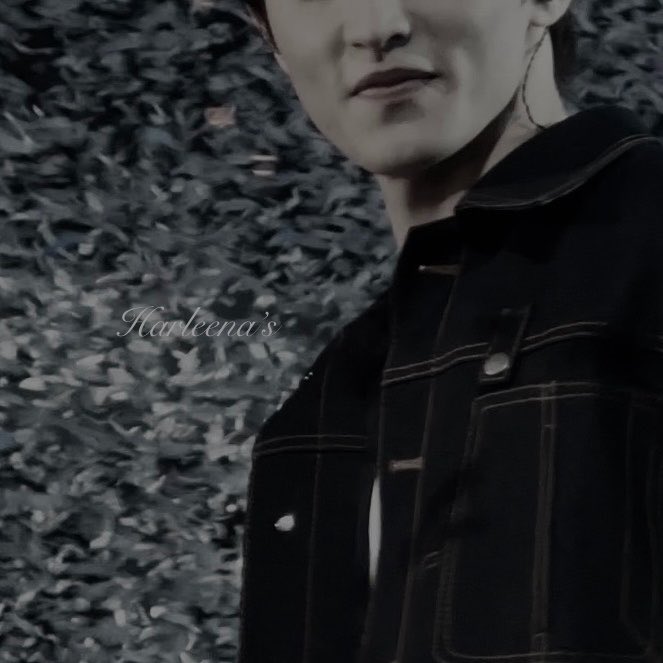 laufey baby i love you but the timing is kinda… umm… what should i say? 😅