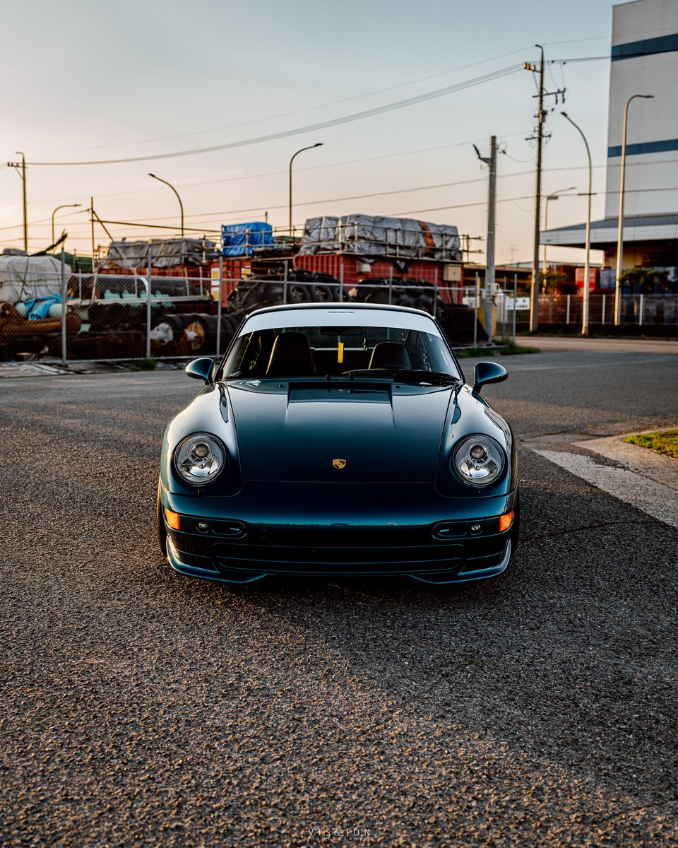 J 👁△ tweet media