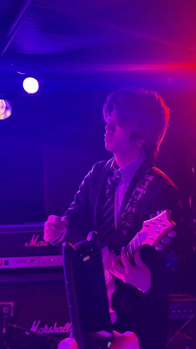 BHC_kitasato's tweet photo. 【🎸幹部紹介🎶】
まず紹介するのは、！

総務(Ba./Gt.)：とみやま りゅう
[未来工学部 未来工学科]

好きなアーティスト
⋯ハンブレッダーズ、My Hair is Bad、Blue Mash

表情豊かなBのムードメーカー！
とってもノリが良くて彼の周りには笑顔が絶えません😸‼️ https://t.co/RSC6lnbpcs